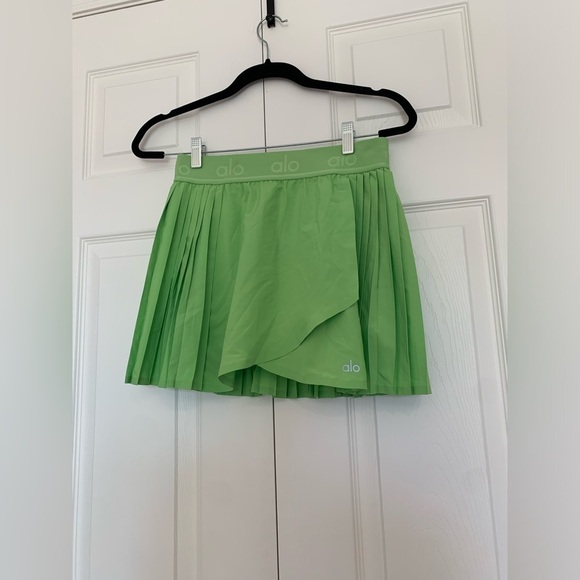 ALO Yoga Lime Green Mini Skirt - Picture 10 of 12